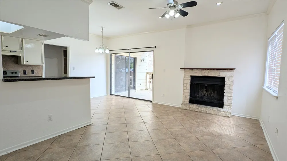 1013 Chestnut Street #C2 San Marcos, TX 78666