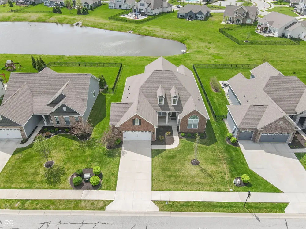 4223 Backstretch Lane Bargersville, IN 46106