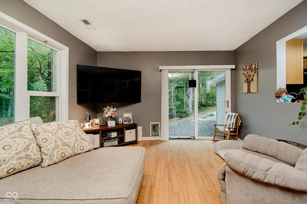 9131 E 256th Street Arcadia, IN 46030