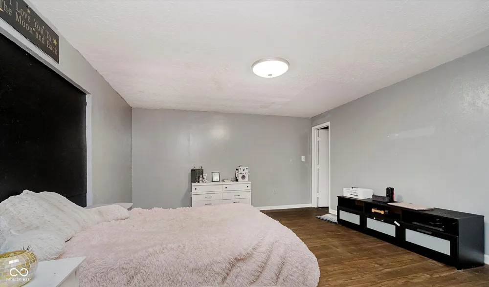 9131 E 256th Street Arcadia, IN 46030