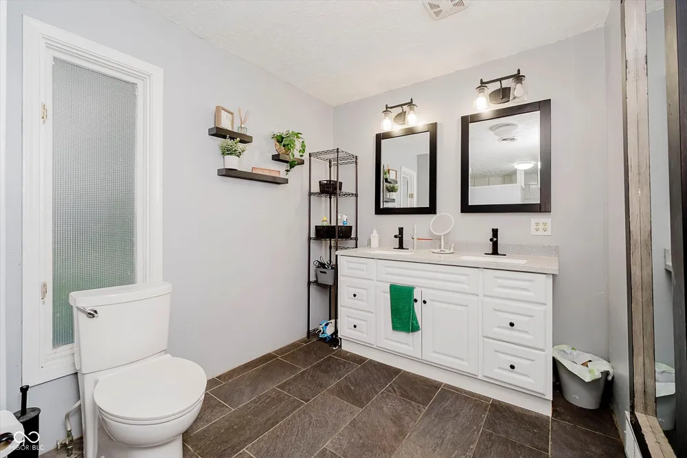 9131 E 256th Street Arcadia, IN 46030