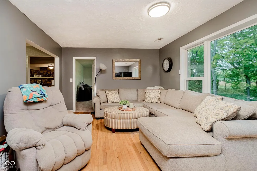 9131 E 256th Street Arcadia, IN 46030