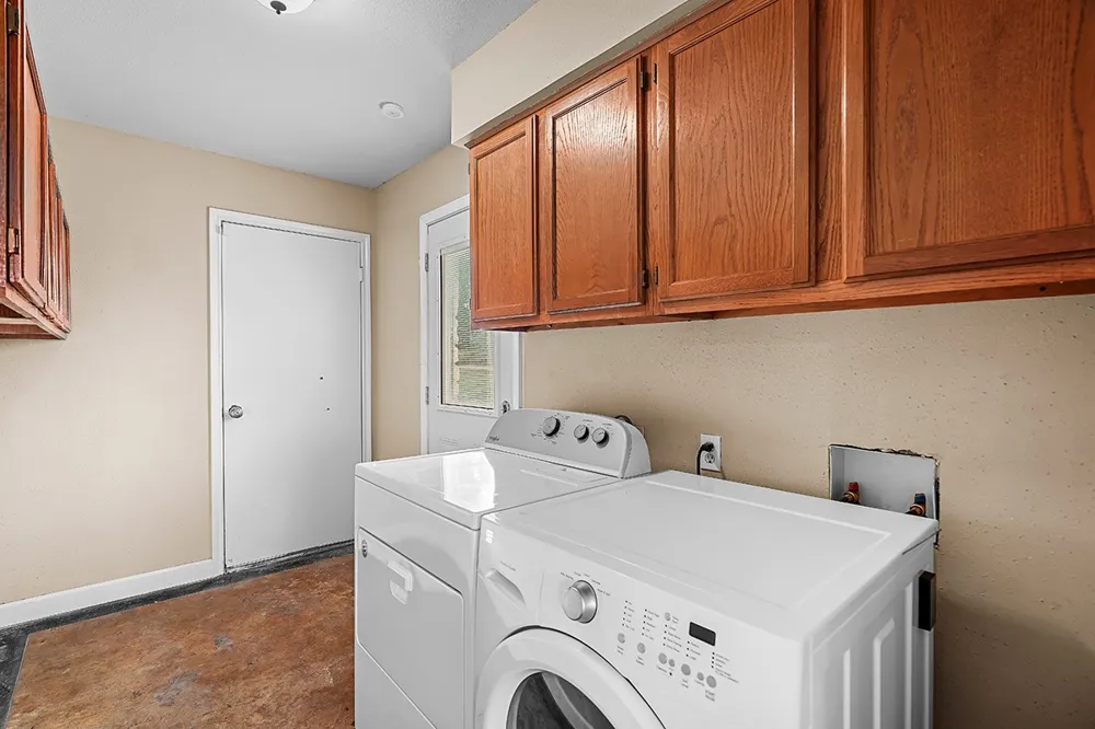 102 Rocky Creek Road Dripping Springs, TX 78620