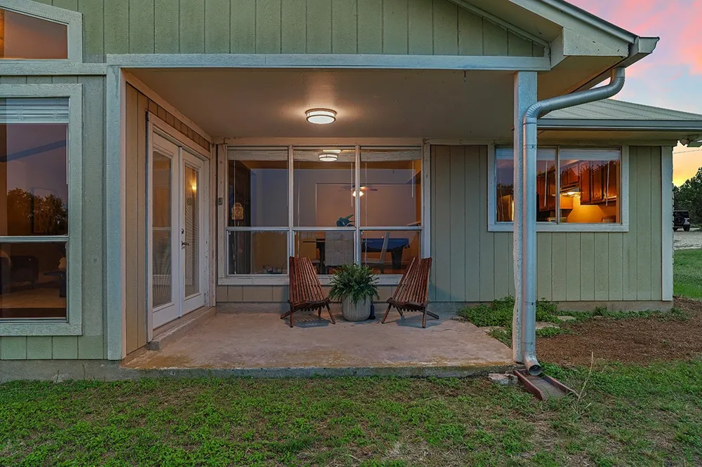 102 Rocky Creek Road Dripping Springs, TX 78620