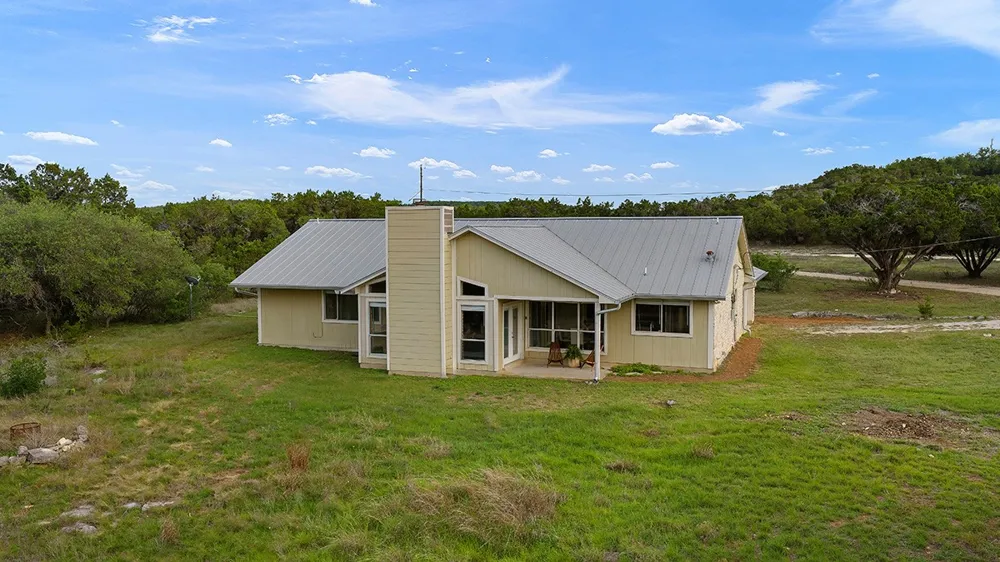 102 Rocky Creek Road Dripping Springs, TX 78620