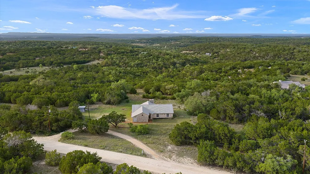 102 Rocky Creek Road Dripping Springs, TX 78620