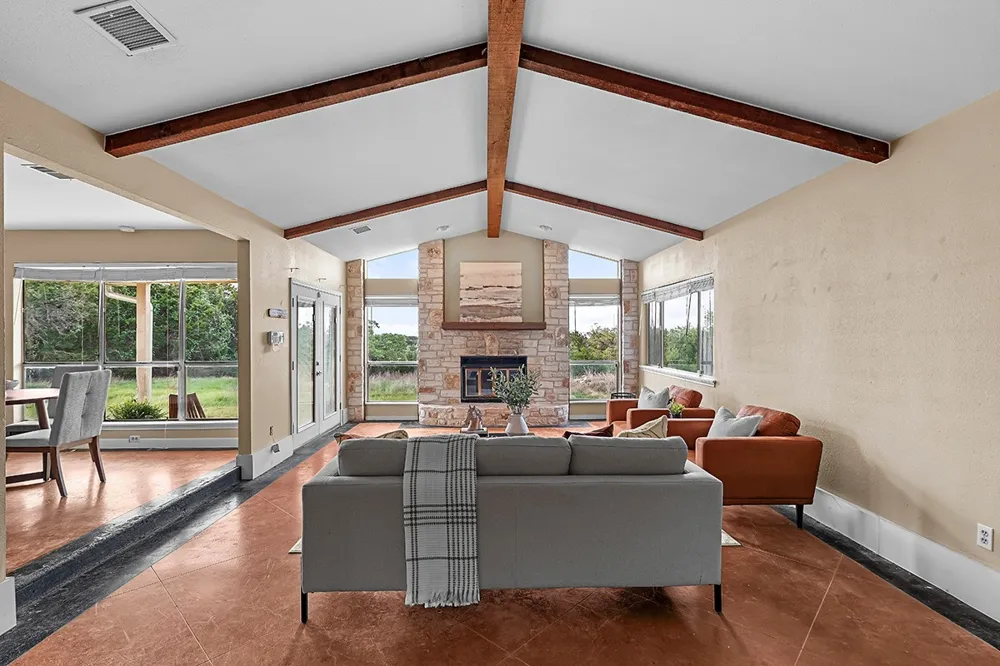 102 Rocky Creek Road Dripping Springs, TX 78620