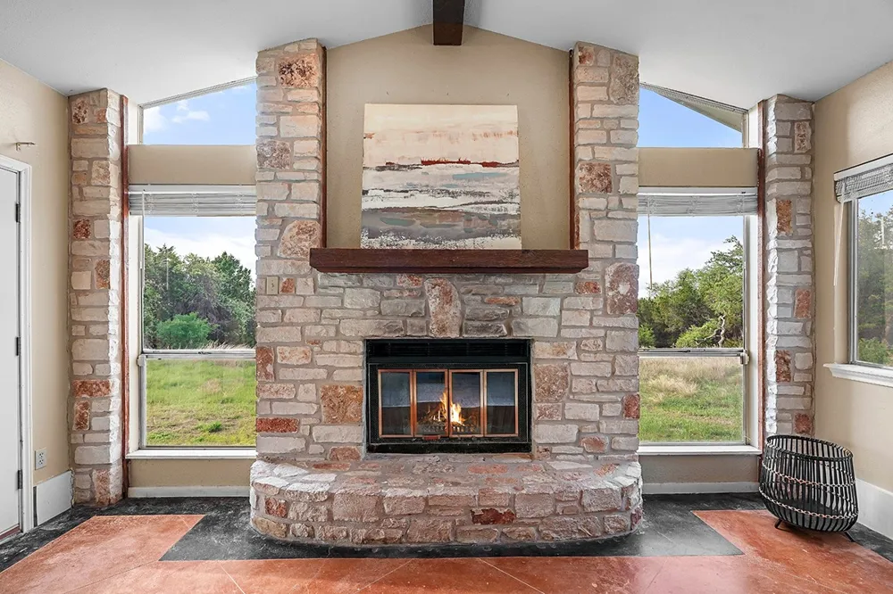 102 Rocky Creek Road Dripping Springs, TX 78620