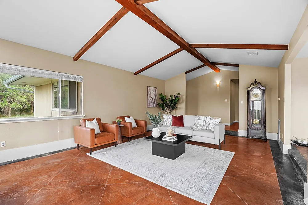 102 Rocky Creek Road Dripping Springs, TX 78620