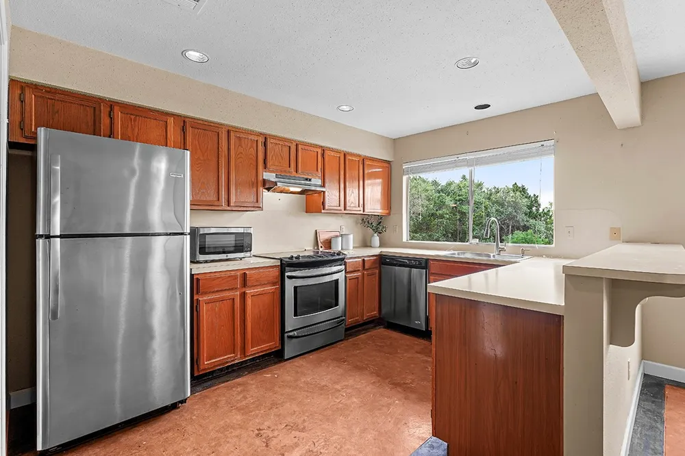 102 Rocky Creek Road Dripping Springs, TX 78620