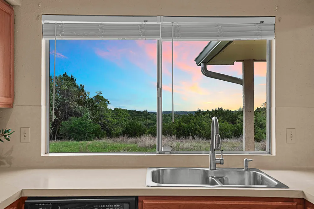 102 Rocky Creek Road Dripping Springs, TX 78620