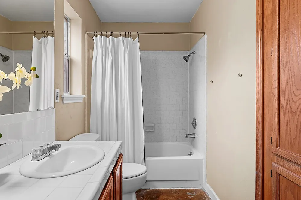 102 Rocky Creek Road Dripping Springs, TX 78620