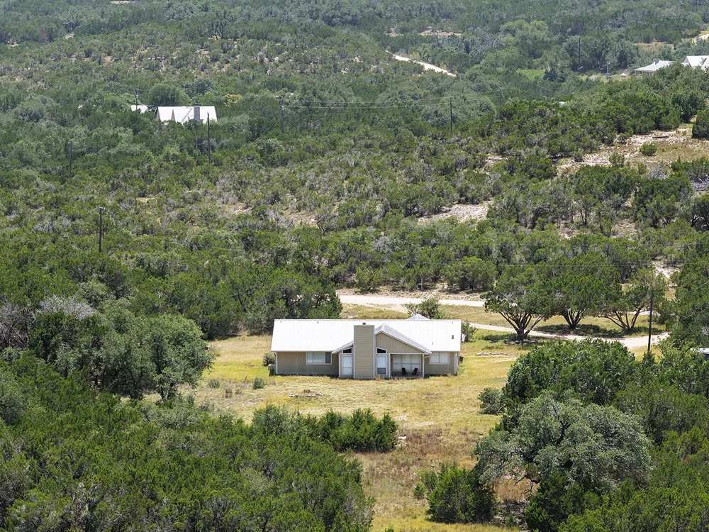 102 Rocky Creek Road Dripping Springs, TX 78620