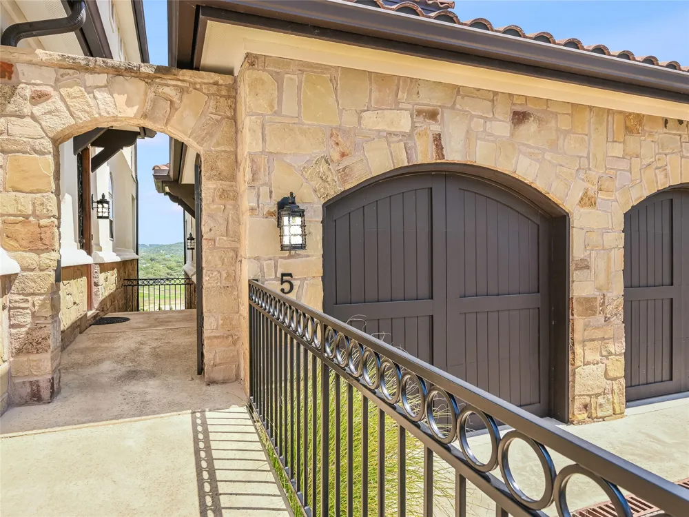 17545 E Reed Parks Road #5 Jonestown, TX 78645