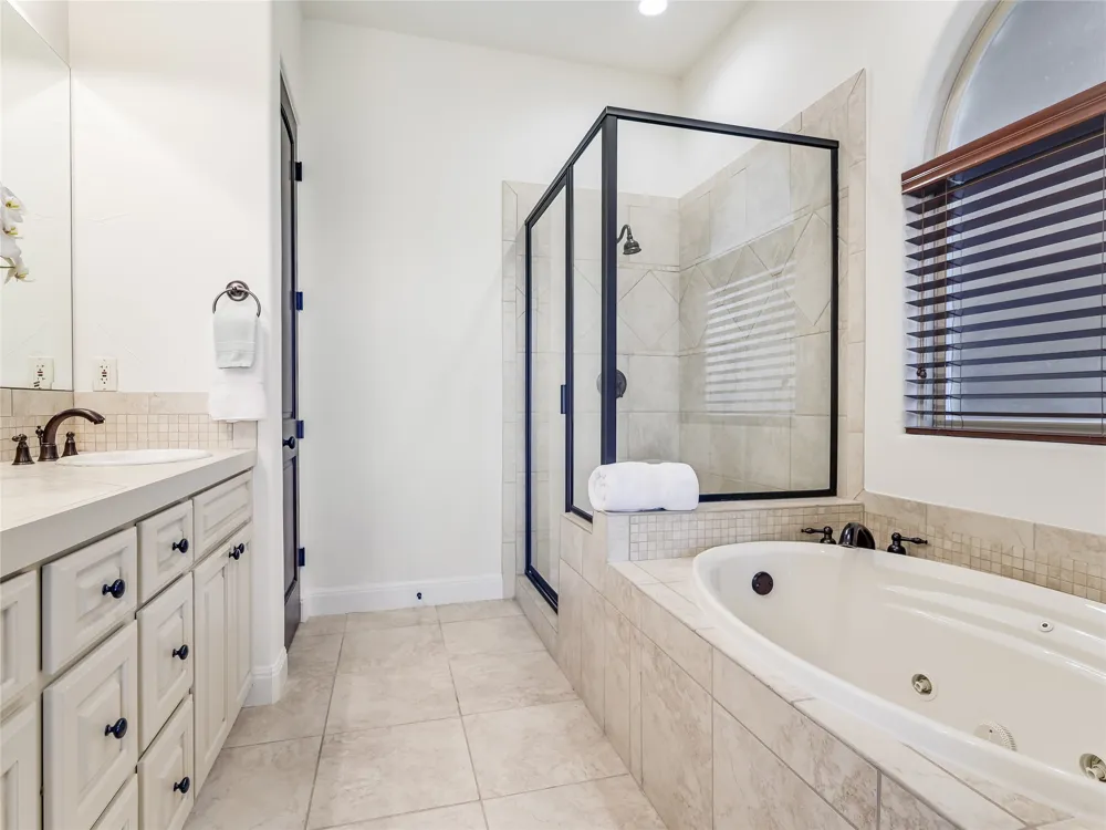 17545 E Reed Parks Road #5 Jonestown, TX 78645