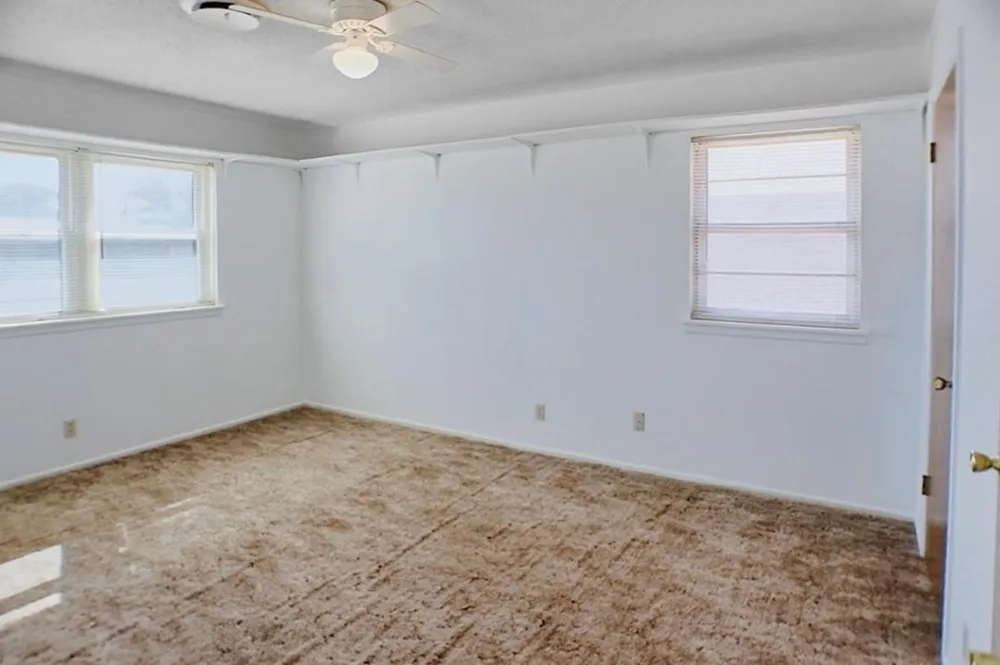 1503 Jackson Avenue Friona, TX 79035