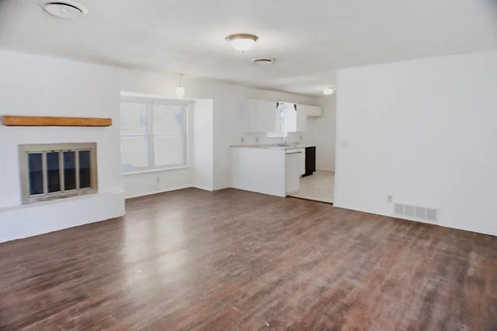 1503 Jackson Avenue Friona, TX 79035