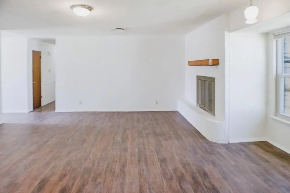 1503 Jackson Avenue Friona, TX 79035