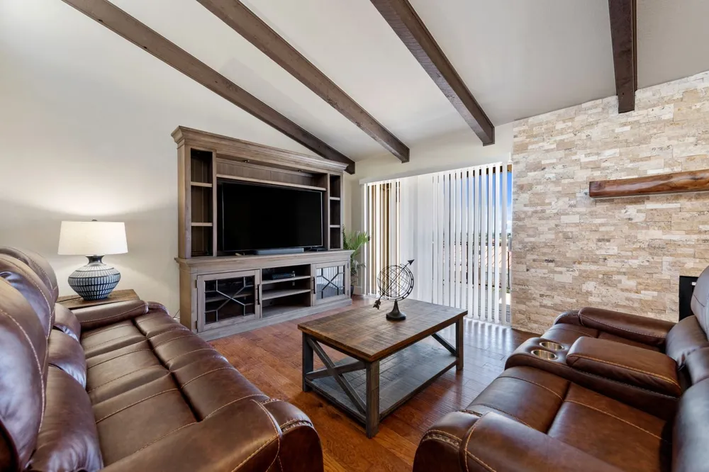 402 Hi Stirrup #E4 Horseshoe Bay, TX 78657