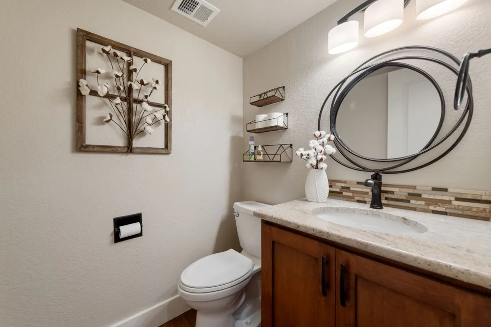 402 Hi Stirrup #E4 Horseshoe Bay, TX 78657