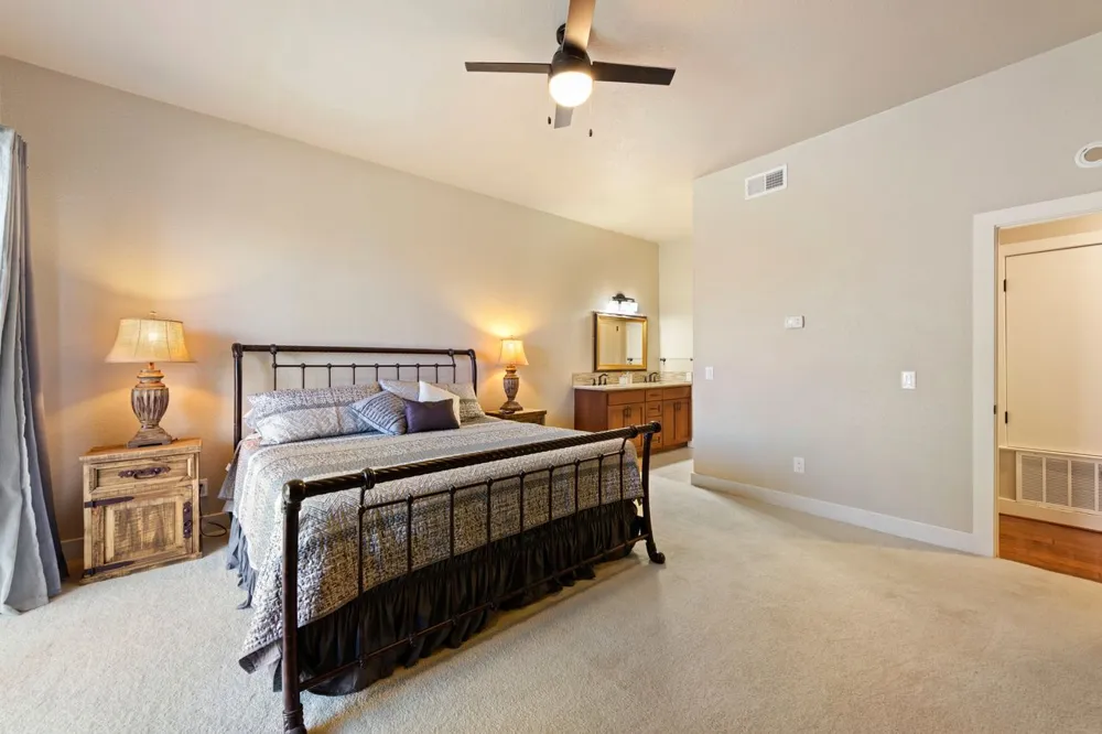 402 Hi Stirrup #E4 Horseshoe Bay, TX 78657