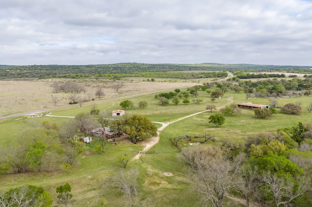 10250 E Fm 501 San Saba, TX 76877