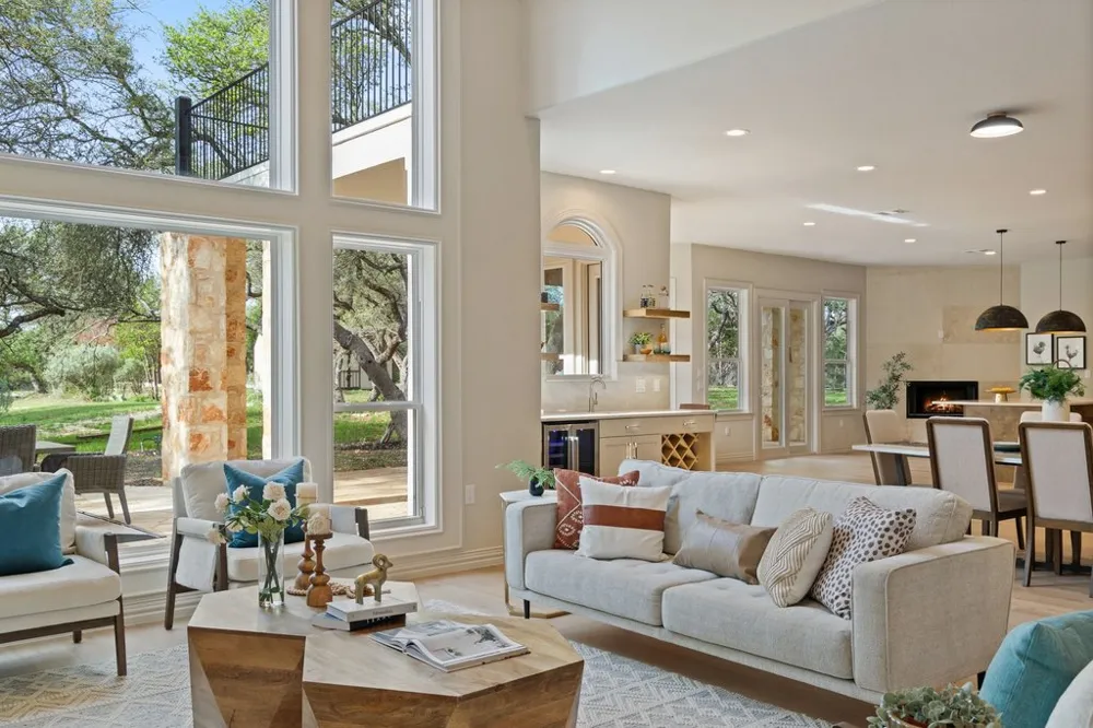 999 Enchanted Oaks Drive Driftwood, TX 78619