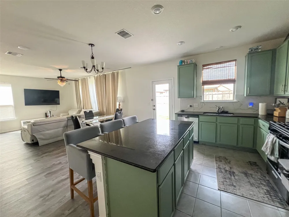 221 Summit Drive Lockhart, TX 78644