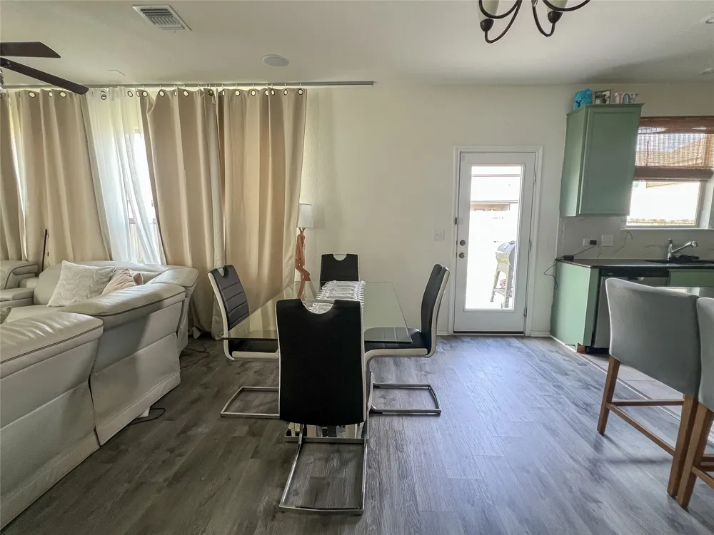 221 Summit Drive Lockhart, TX 78644