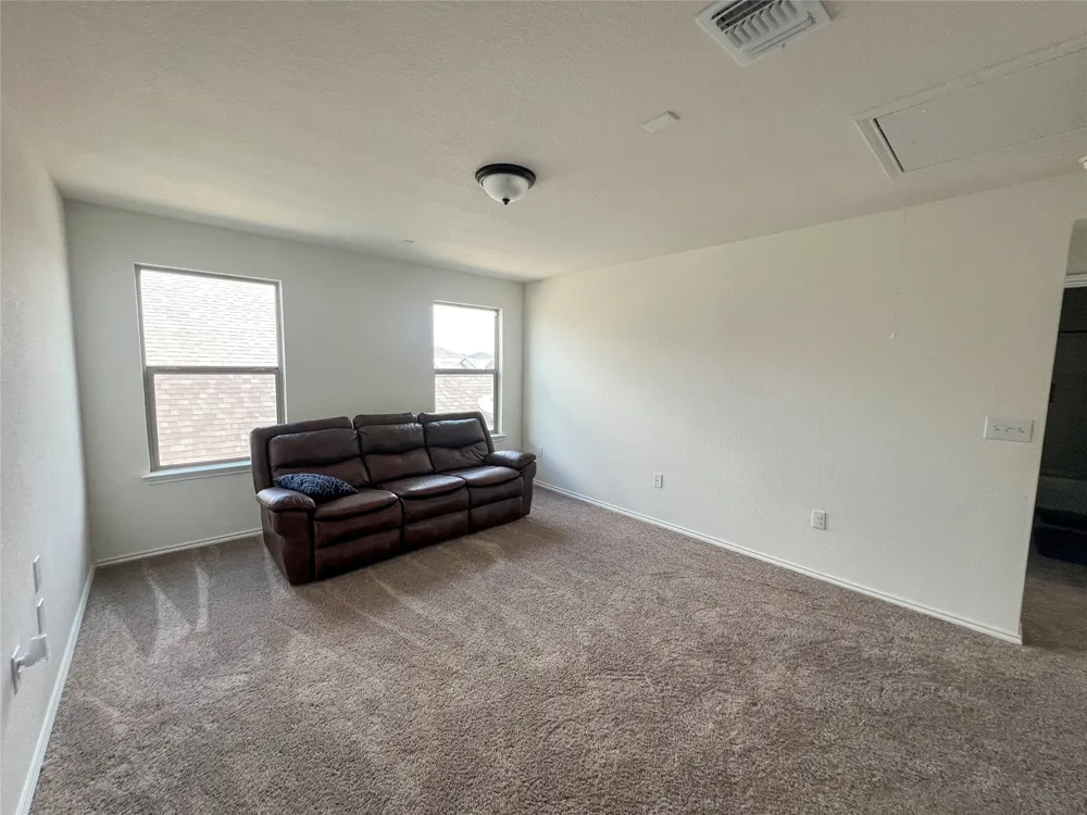 221 Summit Drive Lockhart, TX 78644
