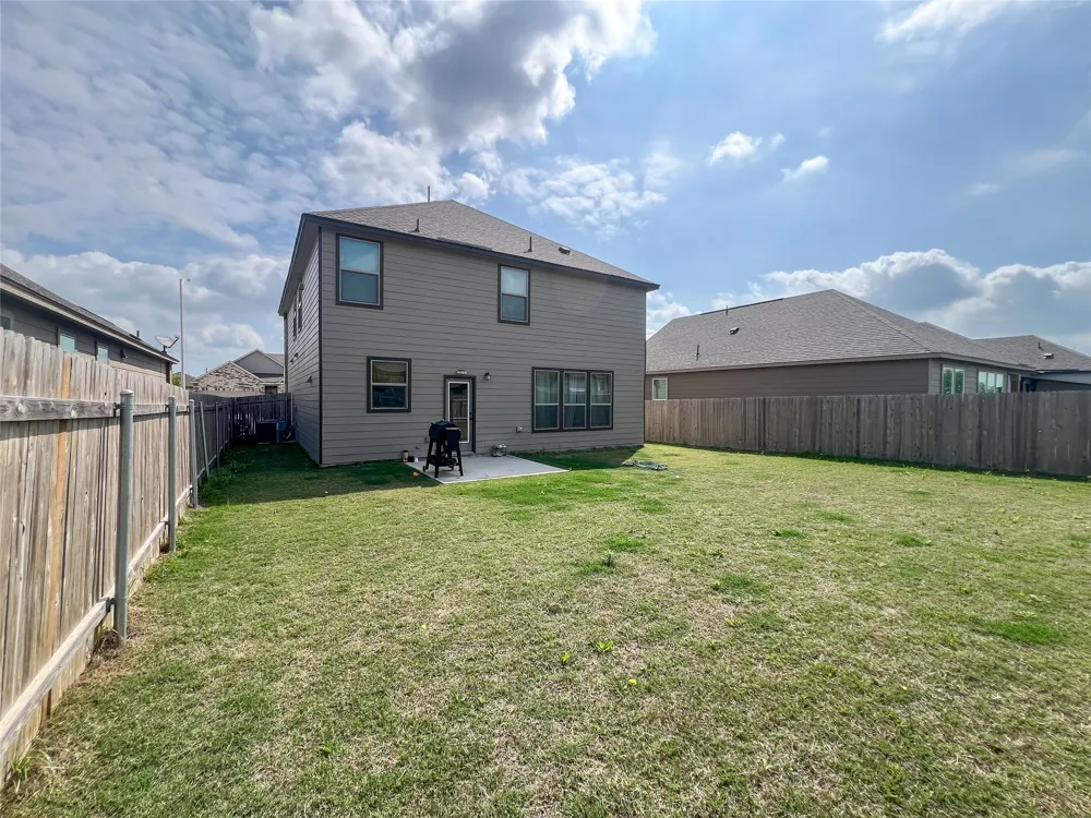221 Summit Drive Lockhart, TX 78644