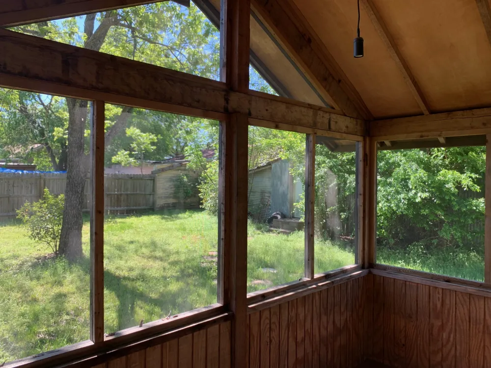 435 West Street Bertram, TX 78605