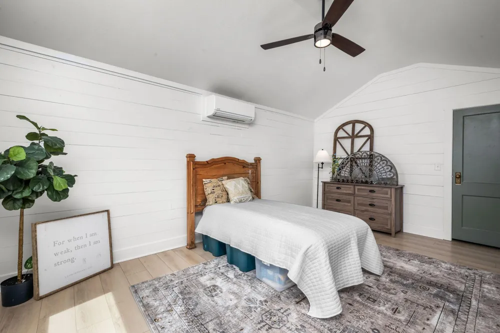215 Paulus Street Schulenburg, TX 78956