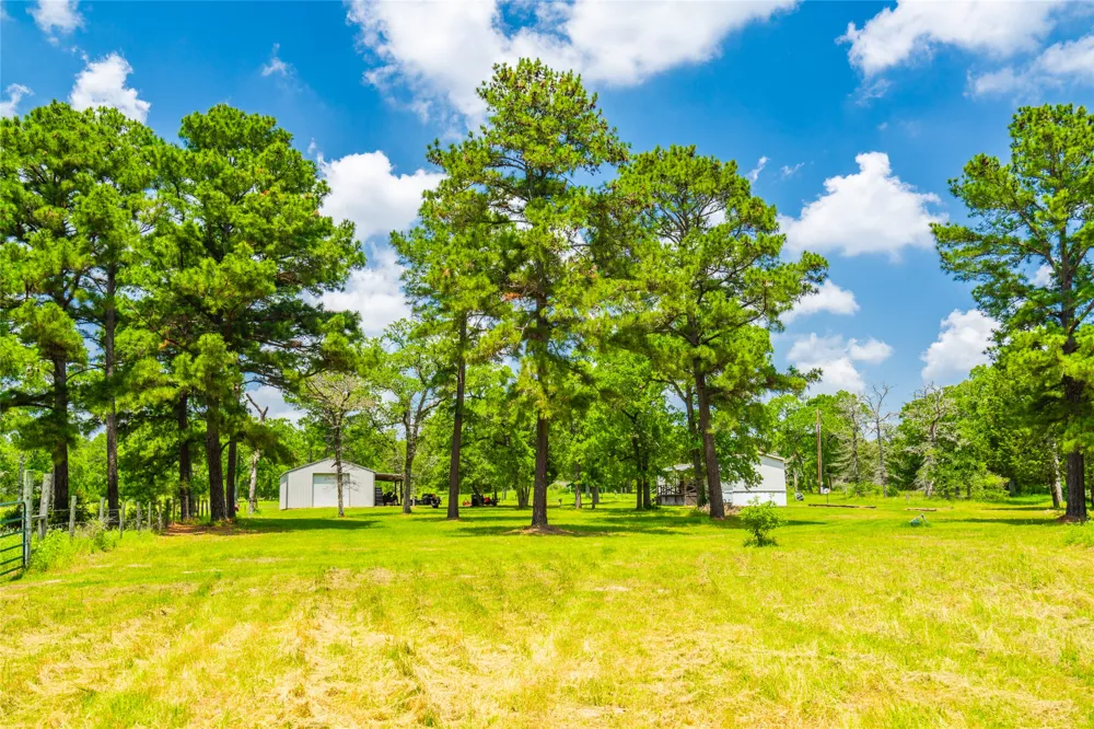 677 Old Antioch Road Smithville, TX 78957