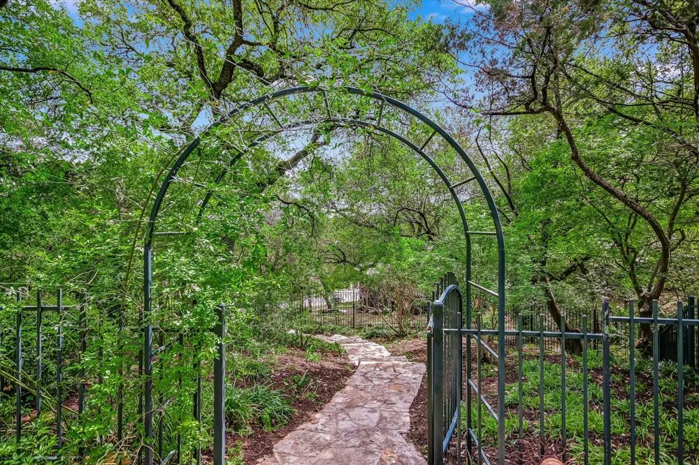 3901 Prentice Lane Austin, TX 78746