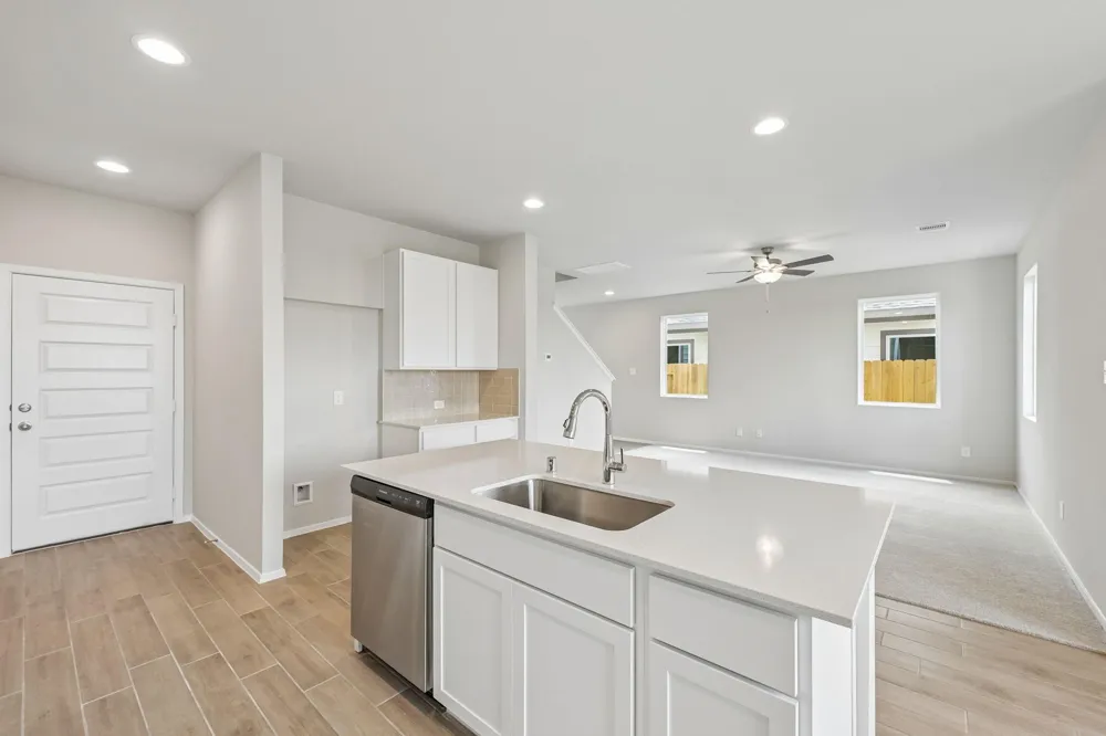 399 Hickory Hills Drive Pattison, TX 77423