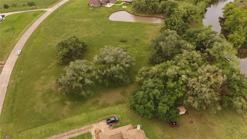 1207 Mill Road Angleton, TX 77515