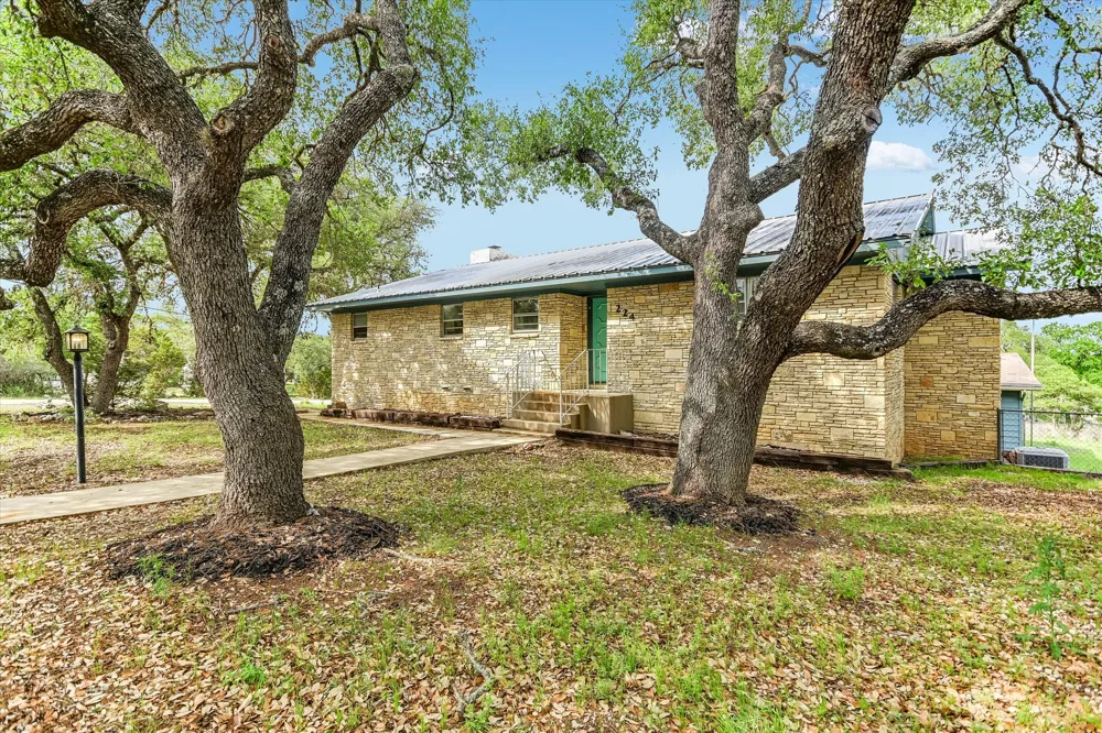 224 Circle Haven Canyon Lake, TX 78133