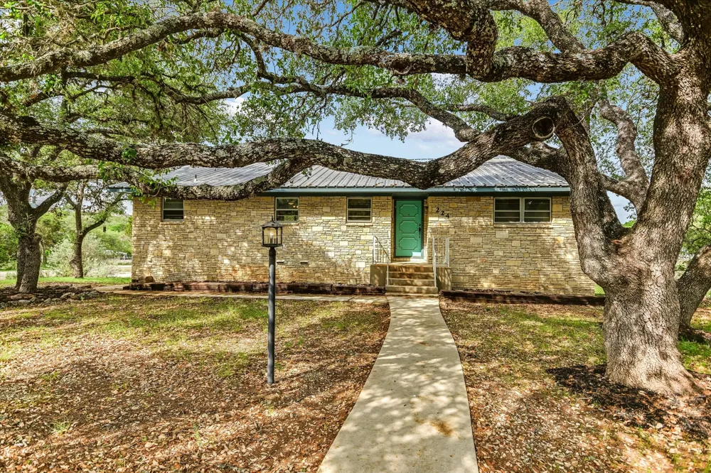 224 Circle Haven Canyon Lake, TX 78133