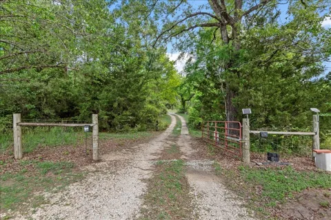 8172 County Road 208