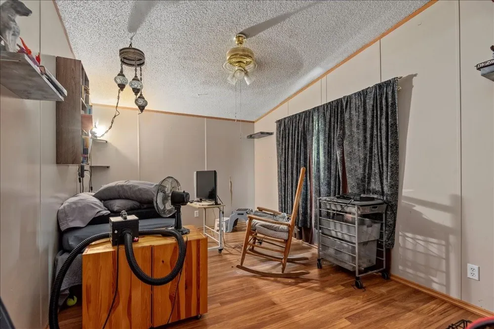8172 County Road 208 Navasota, TX 77868