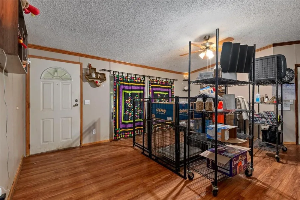 8172 County Road 208 Navasota, TX 77868