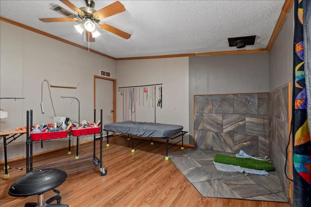 8172 County Road 208 Navasota, TX 77868