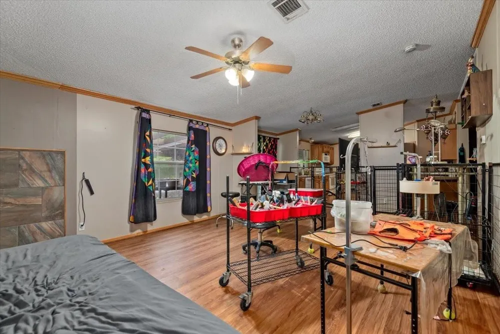 8172 County Road 208 Navasota, TX 77868