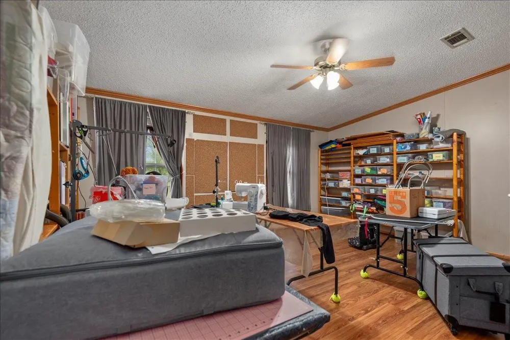 8172 County Road 208 Navasota, TX 77868
