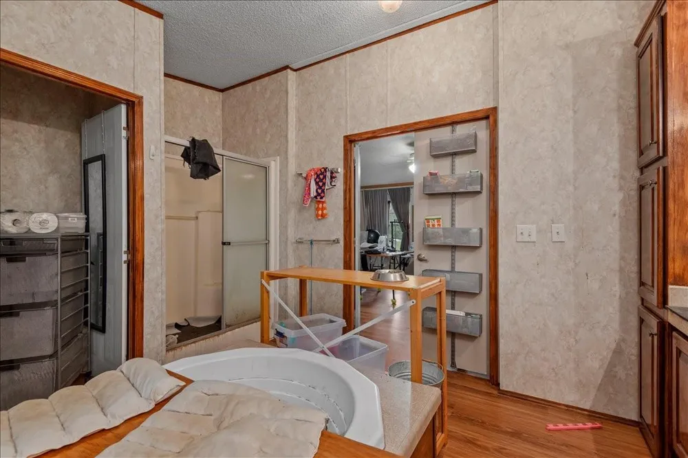 8172 County Road 208 Navasota, TX 77868