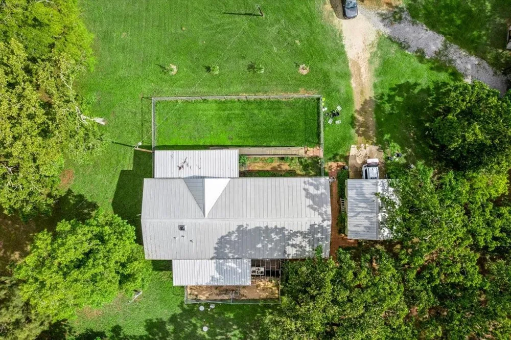 8172 County Road 208 Navasota, TX 77868