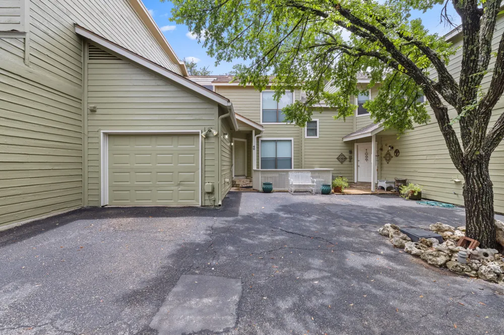 40 Cypress Point Wimberley, TX 78676