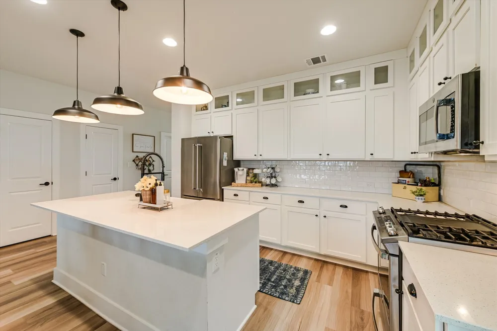 125 Broken Oak Drive Liberty Hill, TX 78642