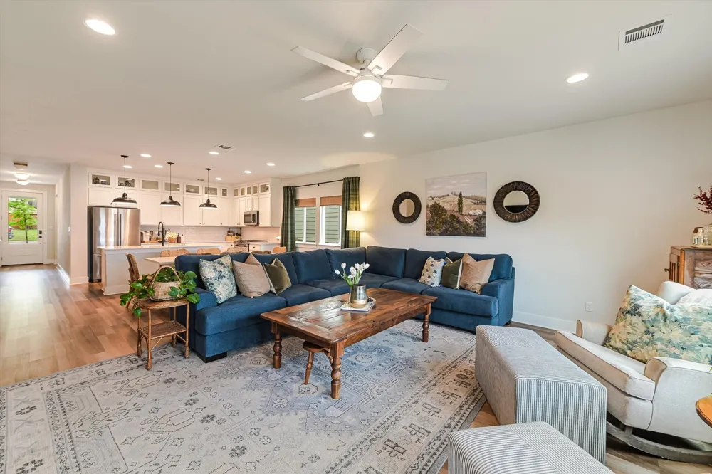 125 Broken Oak Drive Liberty Hill, TX 78642